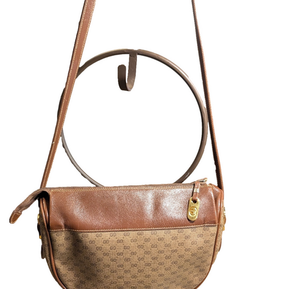 GUCCI Vintage Brown Monogram Crossbody Bag ๐ - Picture 3 of 11